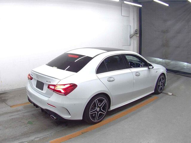 2021 Mercedes-AMG Aクラス A35 4-wheel drive sedan AMG 4WD auction photo 5