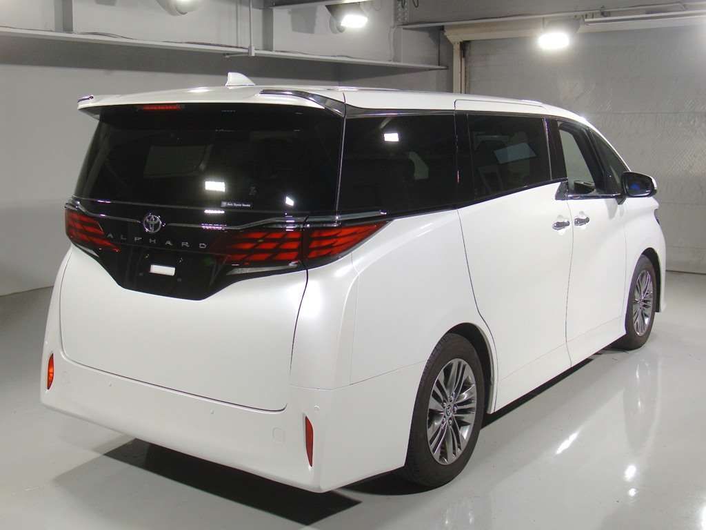 2023 Toyota Alphard Z auction photo 2