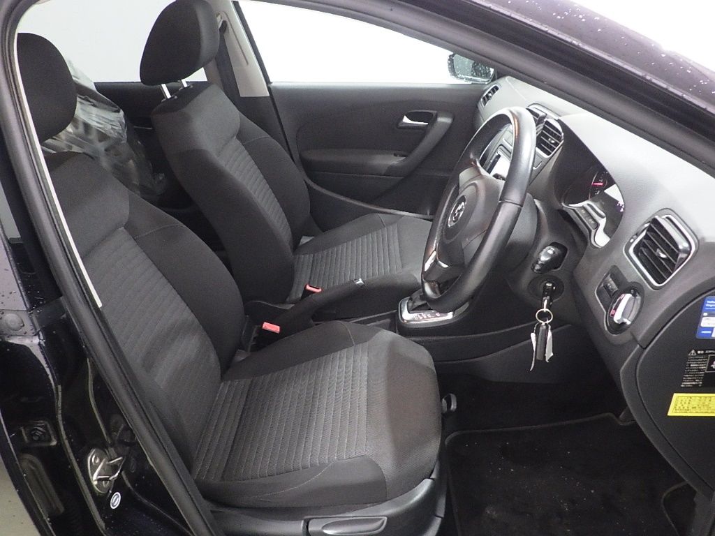 2014 Volkswagen ポロ 5HB auction photo 6