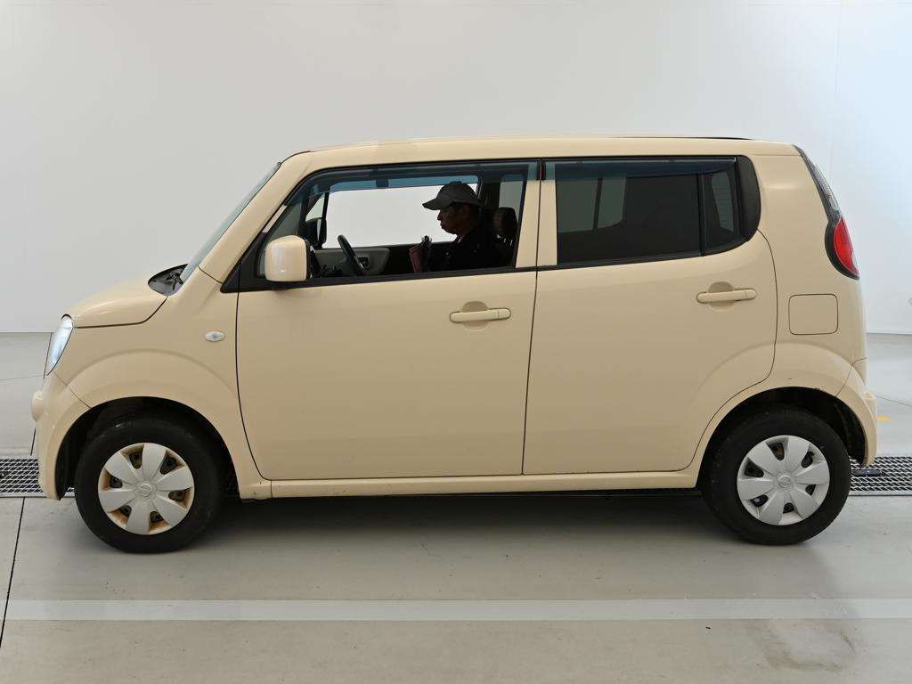 2011 Nissan モコ S auction photo 4