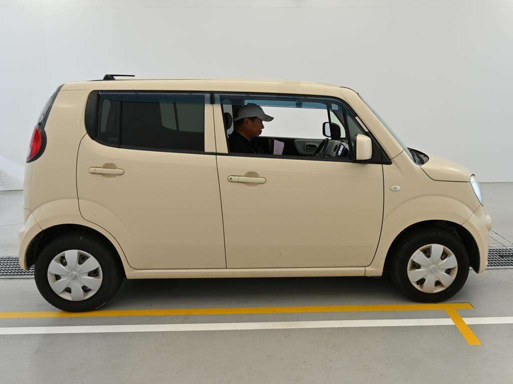 2011 Nissan モコ S auction photo 3