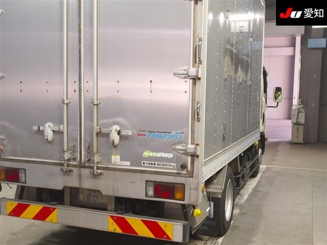 Isuzu auction photo 8