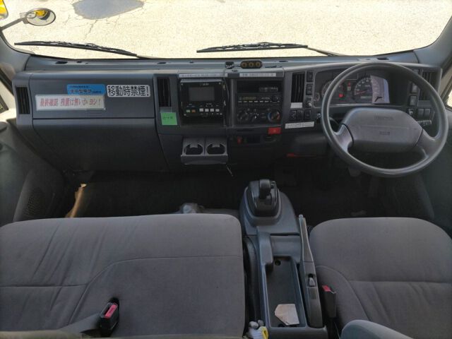 2012 Isuzu Elf Double cab auction photo 3