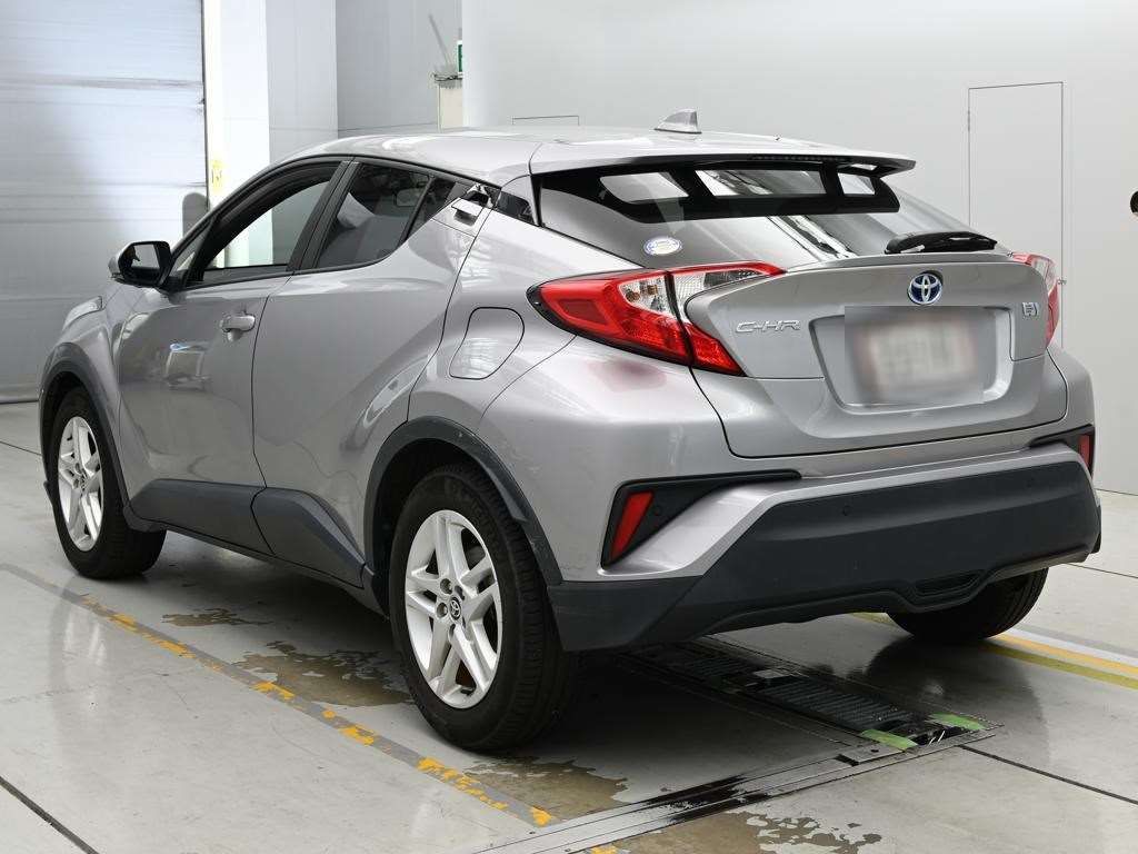 2022 Toyota C-HR S auction photo 6