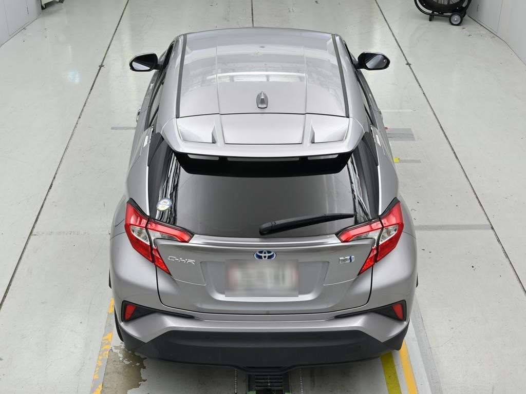2022 Toyota C-HR S auction photo 8