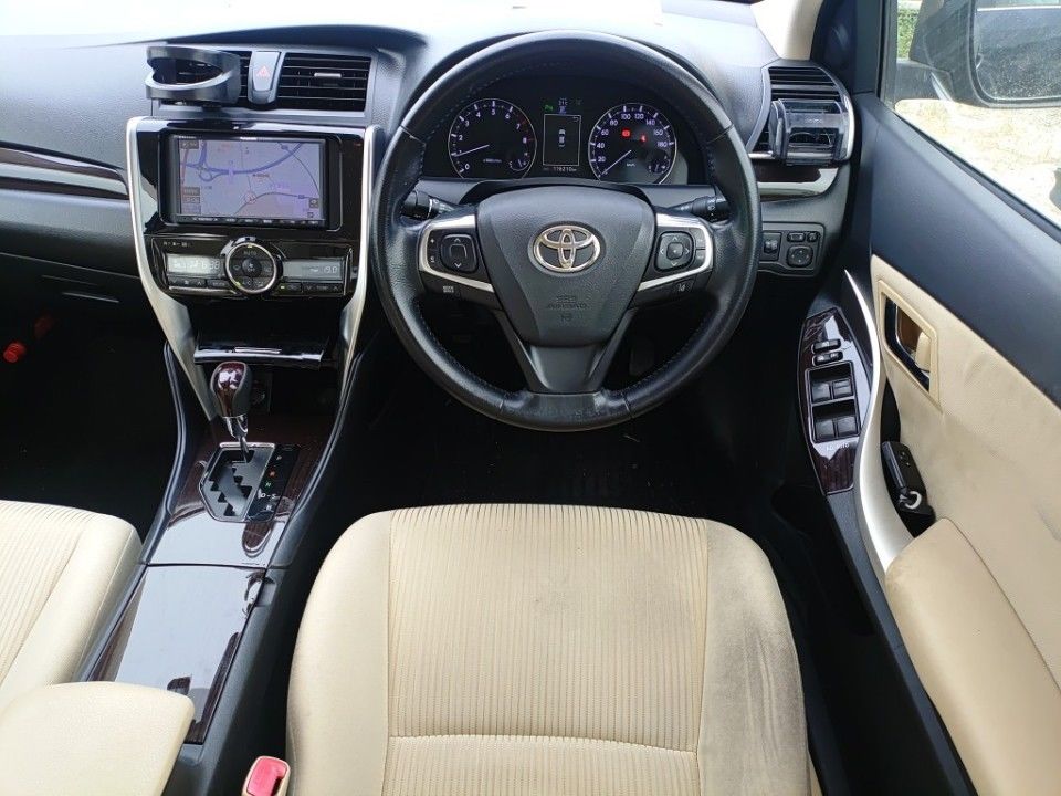 2017 Toyota Premio auction photo 3