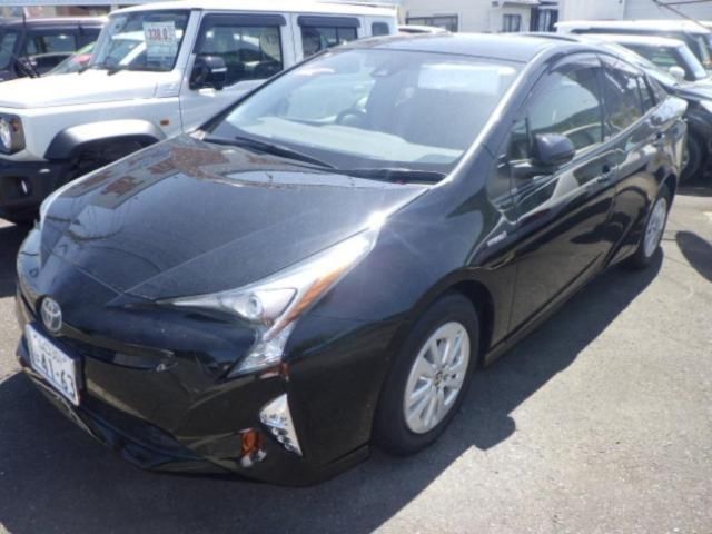 2018 Toyota Prius Sセーフティプラス auction photo 4