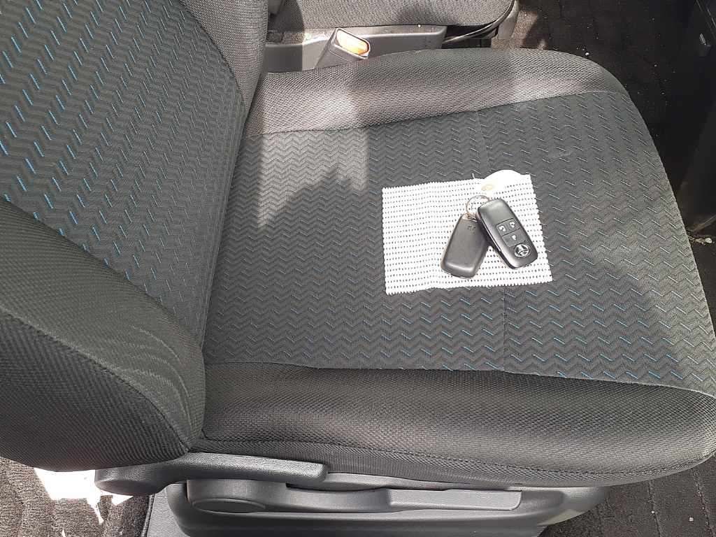 2022 Toyota Roomy カスタムG auction photo 10
