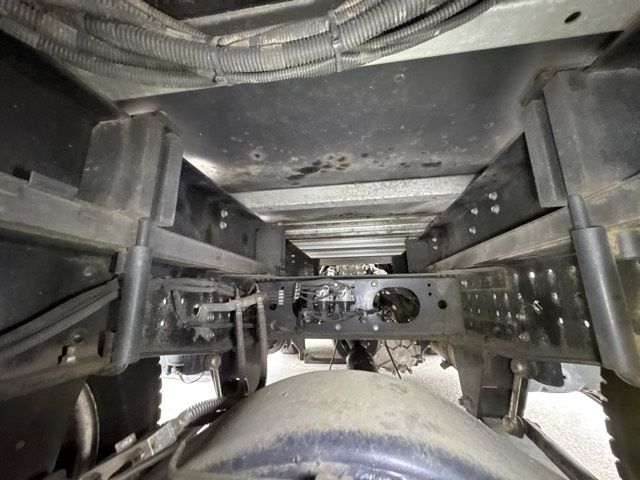 2022 Mitsubishi Fuso Canter Aluminum van, 4WD auction photo 15