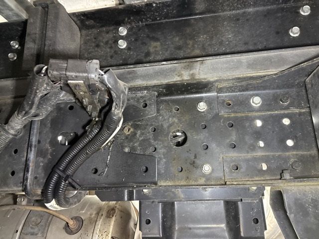 2022 Mitsubishi Fuso Canter Aluminum van, 4WD auction photo 18