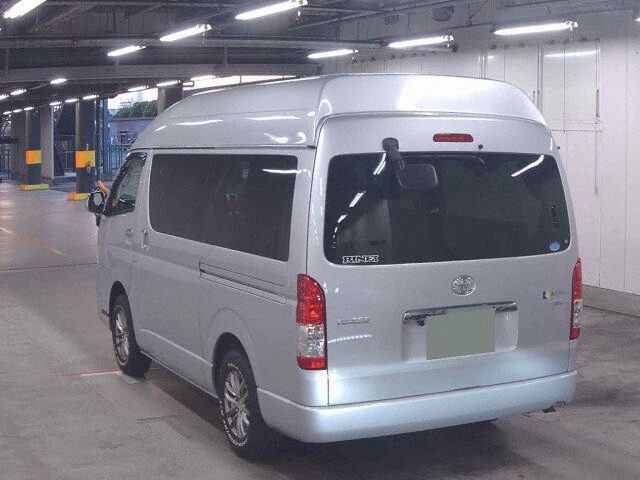 2017 Toyota Hiace Camping 4WD auction photo 2