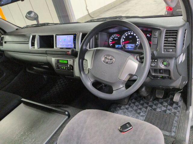 2017 Toyota Hiace Camping 4WD auction photo 3