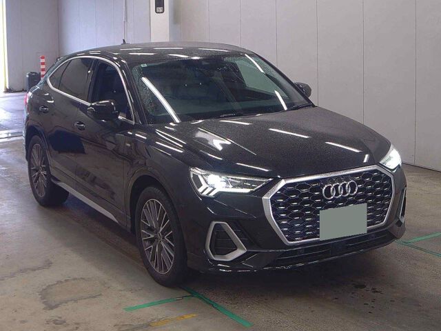 2022 Audi Q3 Sportback 35TFSI S-Line Japan auction vehicle