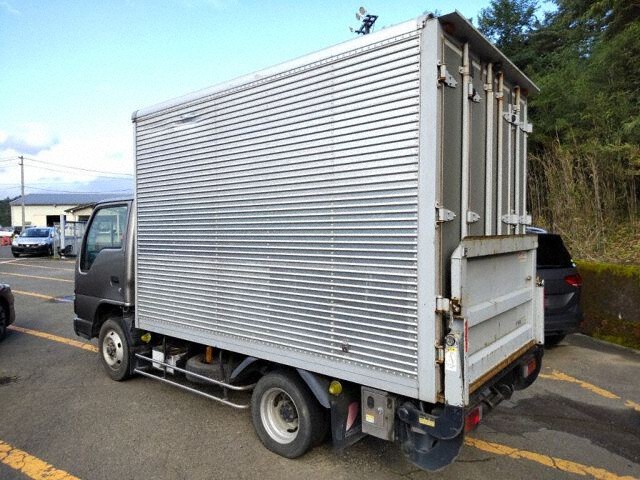 2006 Isuzu Elf Panel van 4WD auction photo 2