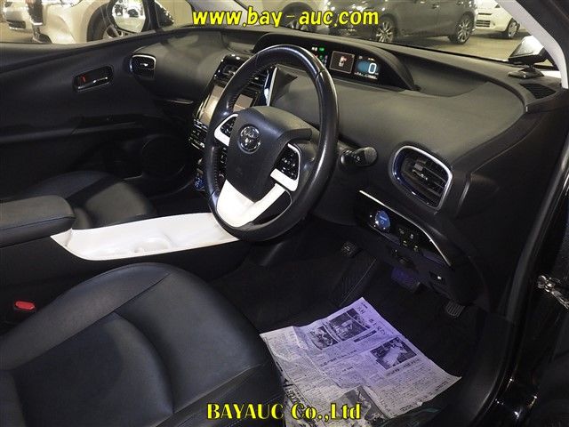 2016 Toyota Prius A Touring Selection auction photo 3