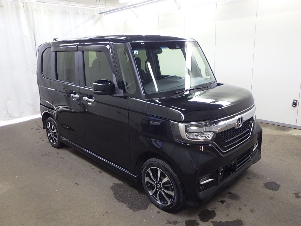2017 Honda N-BOX 4WD カスタムG Lホンダセンシング Japan auction vehicle