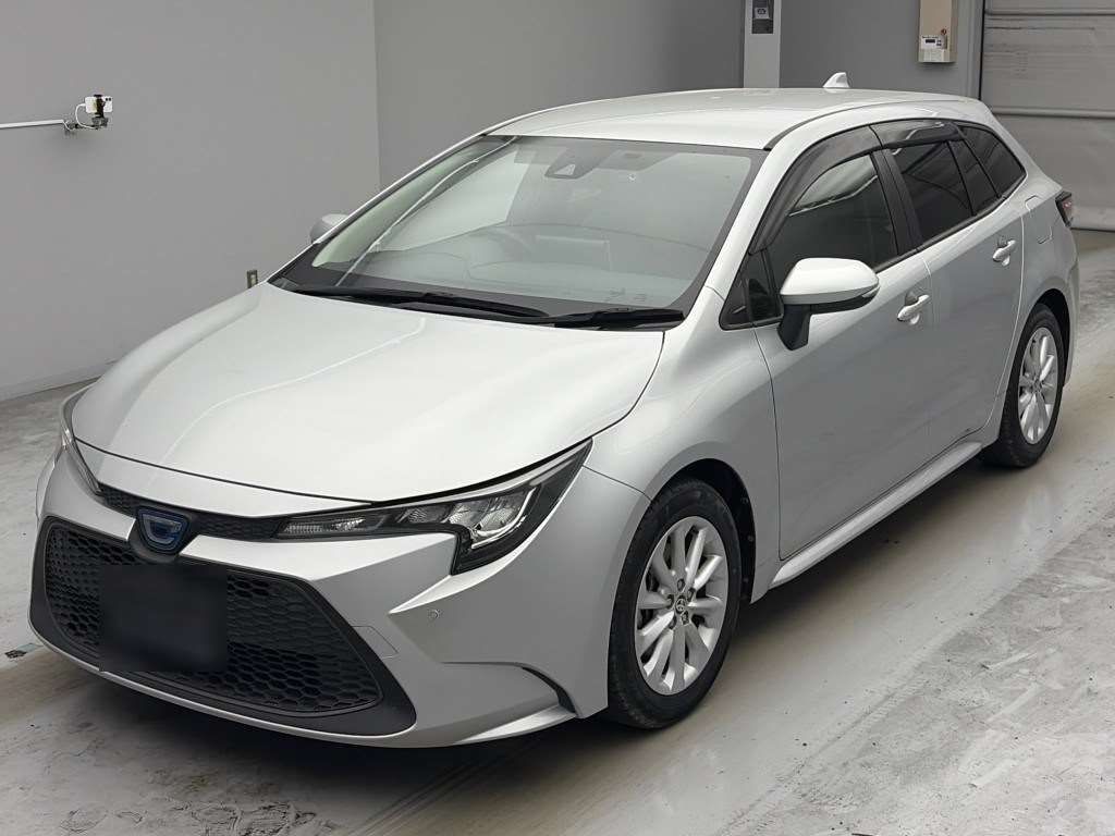 2021 Toyota Corolla Touring Hybrid S Japan auction vehicle