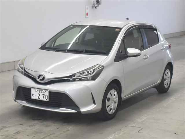 2016 Toyota Vitz F LEDエディション auction photo 4