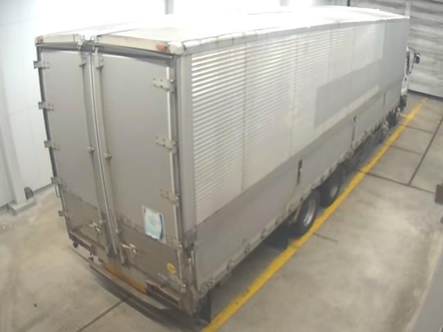 2003 Isuzu Wing auction photo 2