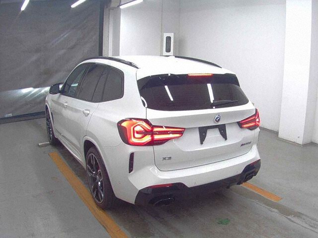 2023 BMW X3 M40D 4WD auction photo 2