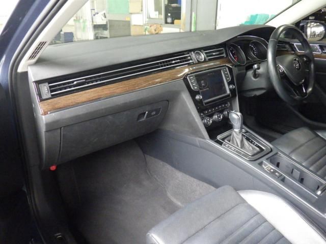 2015 Volkswagen VW パサート ヴァリアントTSIハイライン auction photo 2
