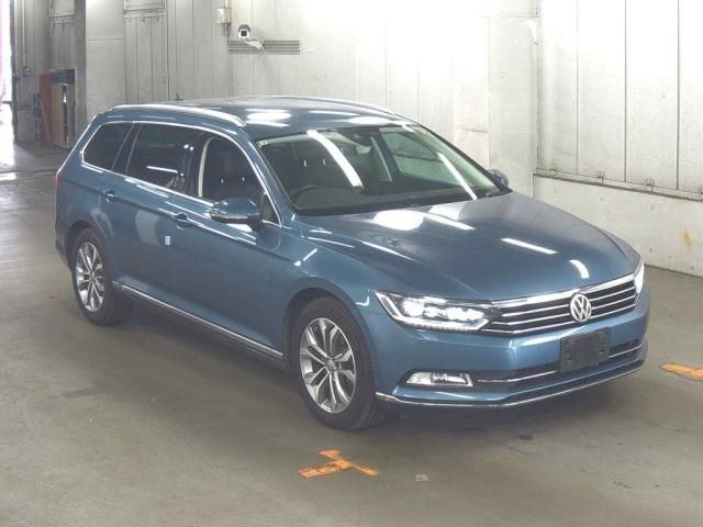 2015 Volkswagen VW パサート ヴァリアントTSIハイライン Japan auction vehicle