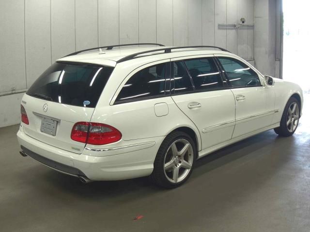 2009 Mercedes-Benz E 550 ワゴンAV S auction photo 3