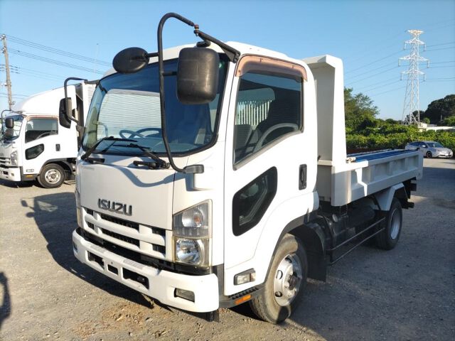 2014 Isuzu Forward dump auction photo 4