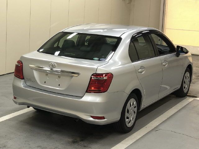 2021 Toyota Corolla Axio EX auction photo 4
