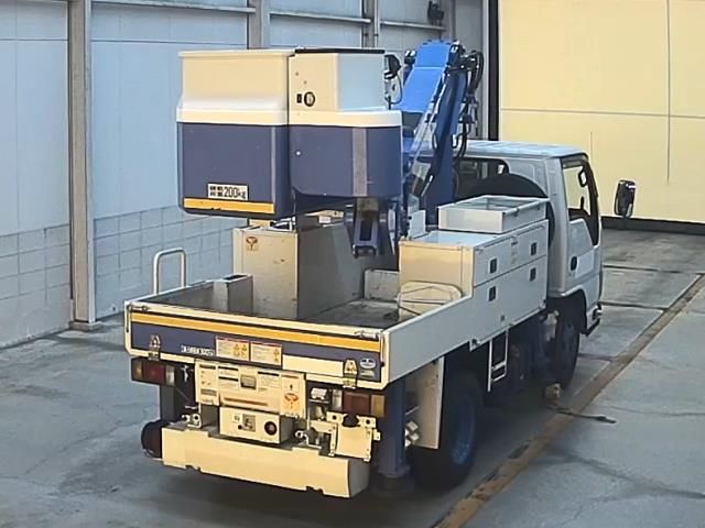 2010 Isuzu Elf 高所作業車 auction photo 2