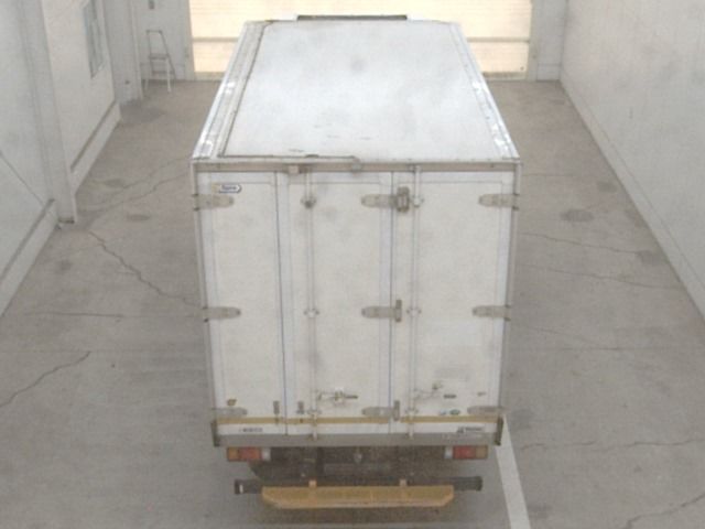 2021 Isuzu Elf Refrigerated and frozen trucks auction photo 3