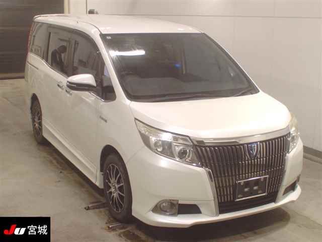 2016 Toyota Esquire ハイブリッドGi Japan auction vehicle