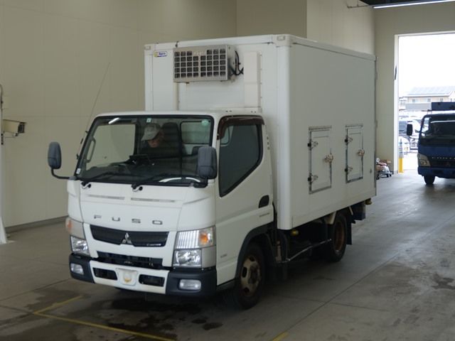 2016 Mitsubishi Fuso Canter Reizo Reito Japan auction vehicle