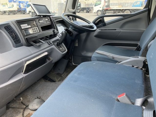 2016 Mitsubishi Fuso Canter Reizo Reito auction photo 5