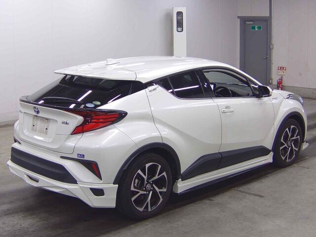 2020 Toyota C-HR G auction photo 5