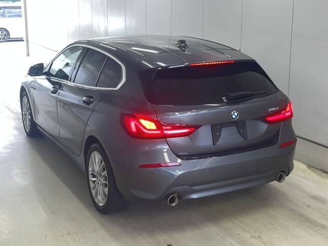 2021 BMW 1 Series 118d Play Edition auction photo 3