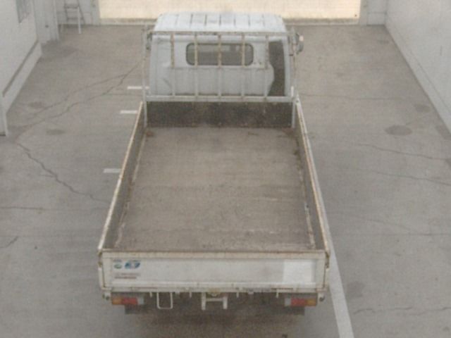 2019 Mitsubishi Fuso Canter Flatbed auction photo 3