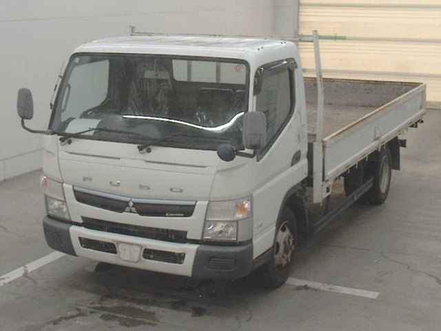 2019 Mitsubishi Fuso Canter Flatbed Japan auction vehicle