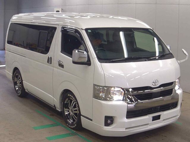 2024 Toyota Hiace LスーパーGLダーク2 4WD Japan auction vehicle