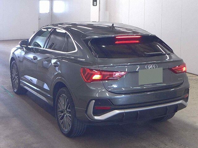2020 Audi Q3 Sportback 35TDI QトロSライン 4WD auction photo 2