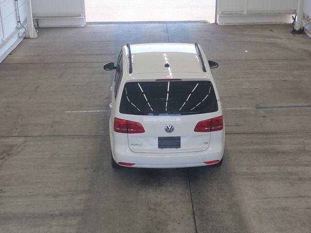 2013 Volkswagen VW ゴルフトゥーラン TSIコンフォートライン auction photo 3