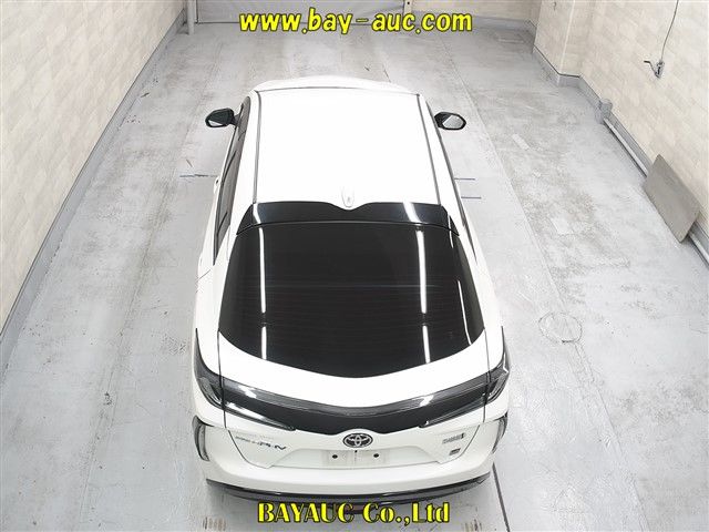 2020 Toyota Prius PHEV S GR Sport auction photo 5