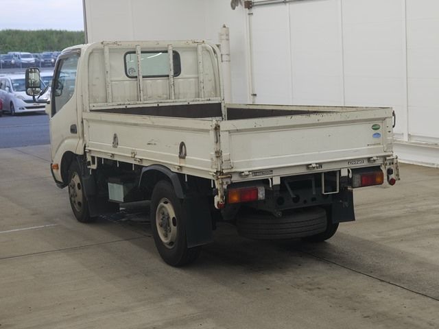 2013 Toyota Dyna ヒラ auction photo 2