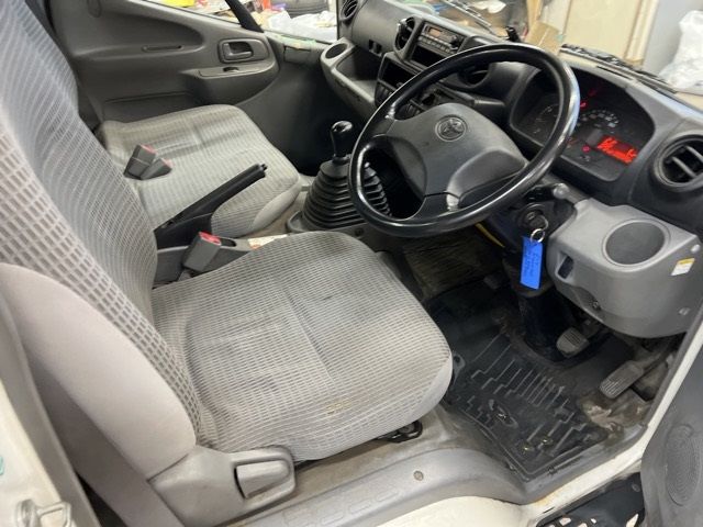 2013 Toyota Dyna ヒラ auction photo 4