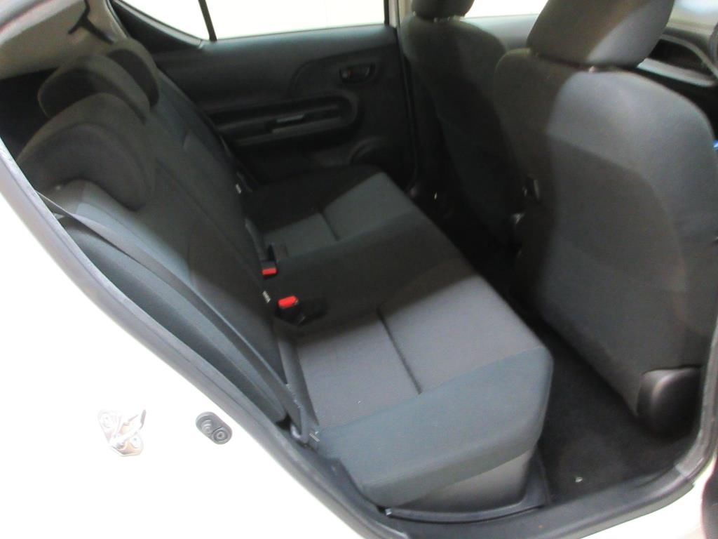 2016 Toyota Aqua Sスタイルブラック auction photo 7