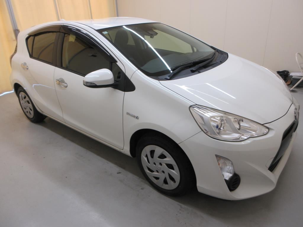 Japan Auction Vehicles 10 2016 Toyota Aqua Sスタイルブラック auction photo
