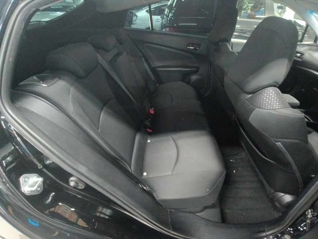 2018 Toyota Prius S auction photo 12