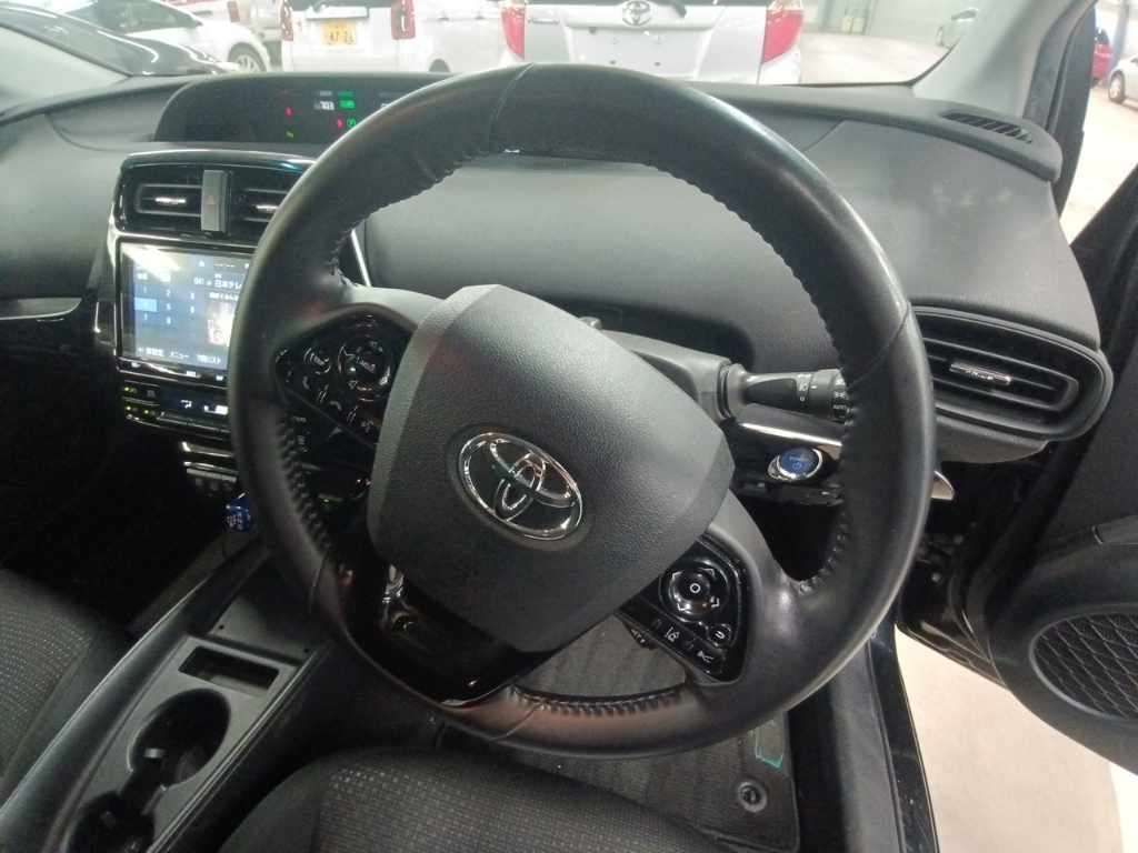 2018 Toyota Prius S auction photo 9