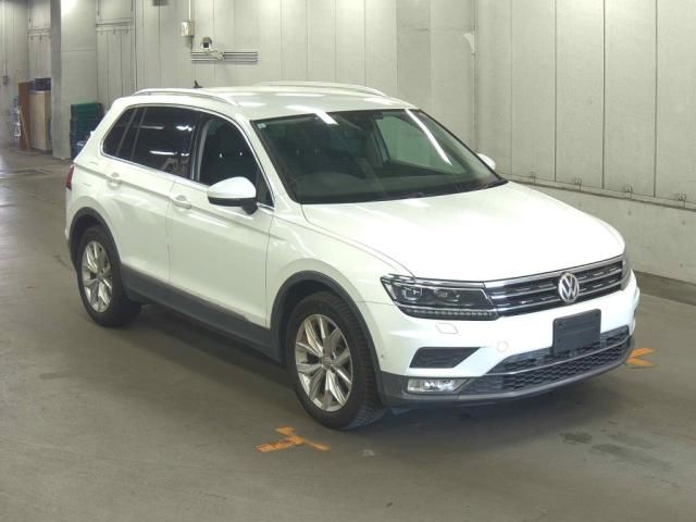 Japan Auction Vehicles 5 2017 Volkswagen VW Tiguan TSI Highline Technology P auction photo