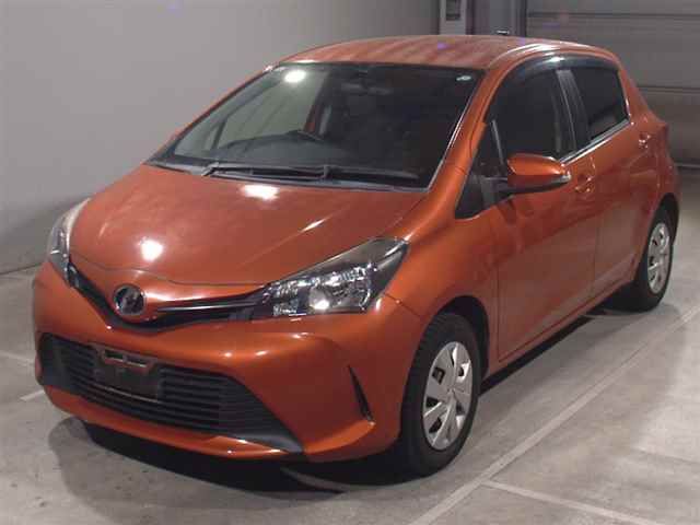 2015 Toyota Vitz Japan auction vehicle